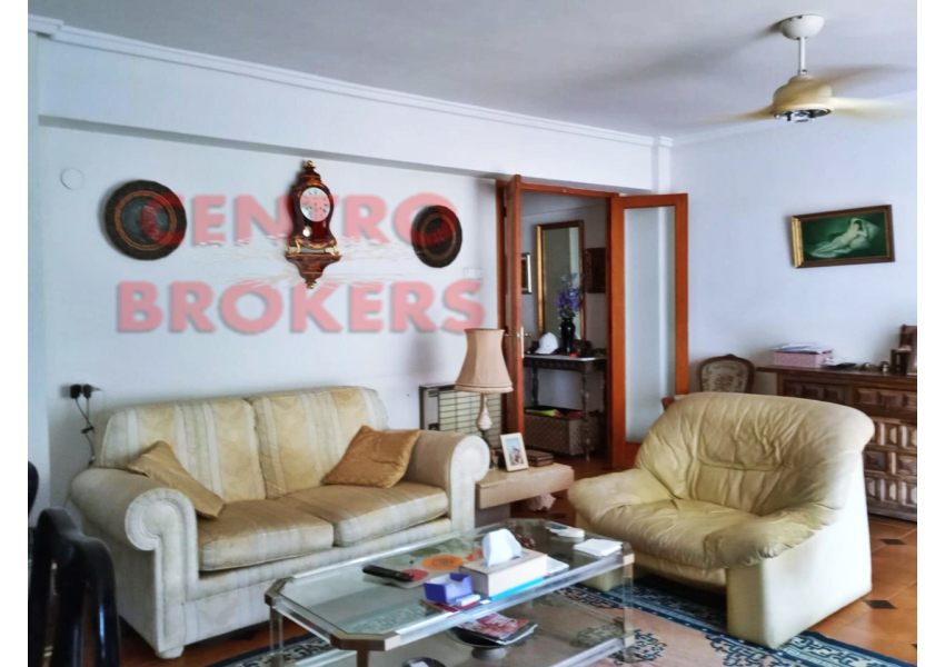 Duży apartament kilka metrów od plaży z widokiem na morze w Cullera, Walencja